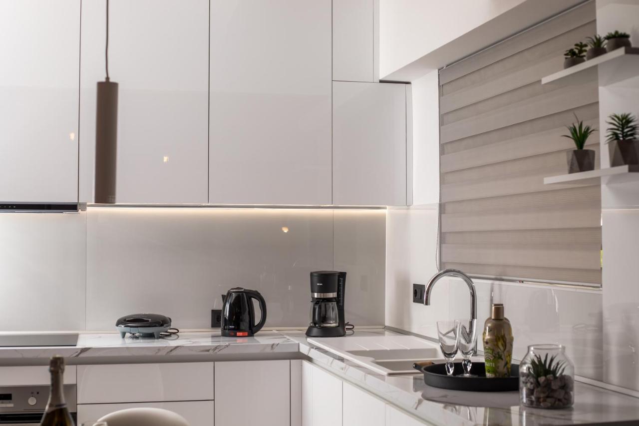 Rhodes Diamond Luxury Flat In The Heart Of Town Apartment Rhodes City Exterior photo